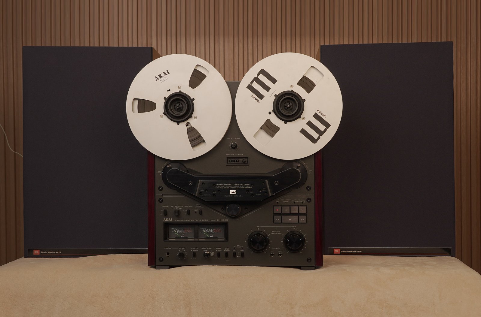 REEL TO REEL