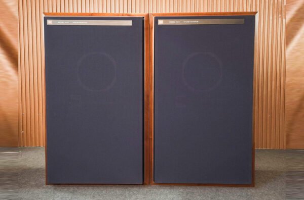 EXCELLENT JBL 4343 SPEAKERS