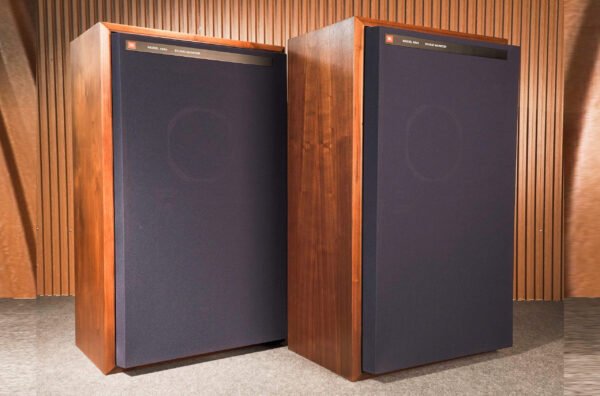 EXCELLENT JBL 4343 SPEAKERS