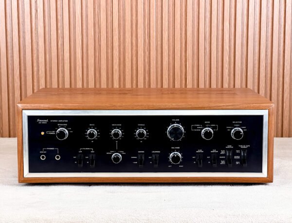 SANSUI AU-8500 AMPLIFIER