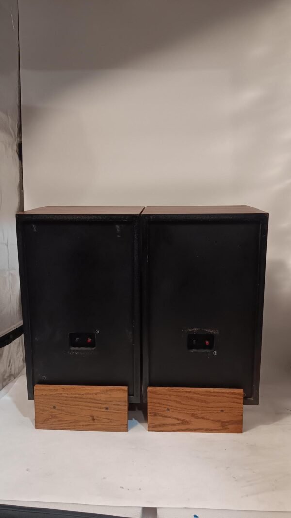 Jbl Century L100 Speakers (8)