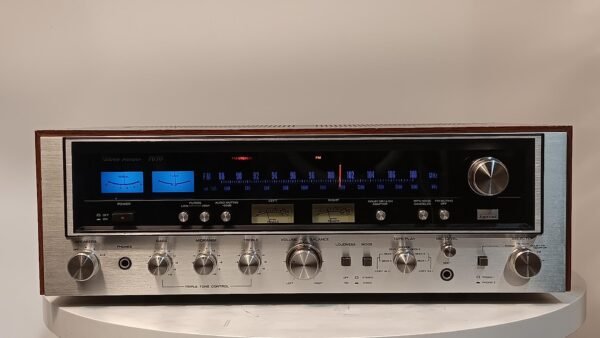 EXCELLENT SANSUI 7070 STEREO RECEIVER